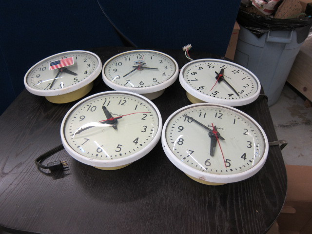 Wall Clocks