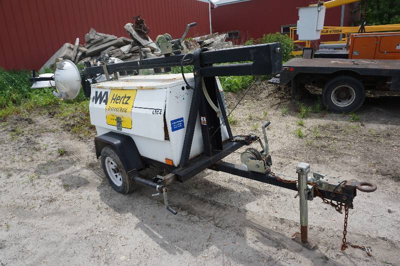 lot 5 image: Wacker Brand Model LTC4 Diesel Powered Portable Light Tower