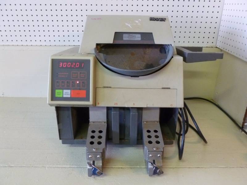 lot 1 image: Commercial Coin Counter