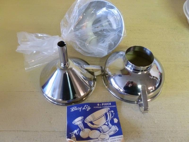 lot 30 image: Kitchen