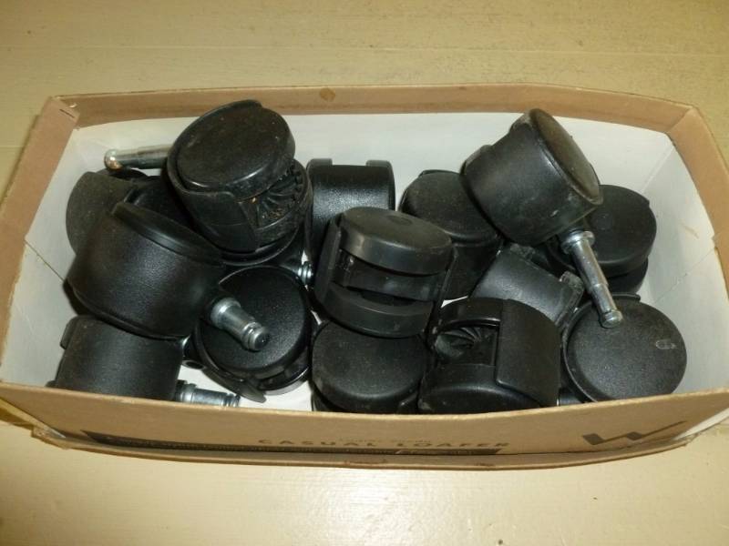 lot 36 image: Caster Wheels