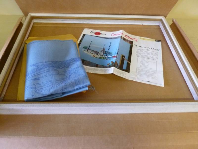 lot 77 image: Craft Item