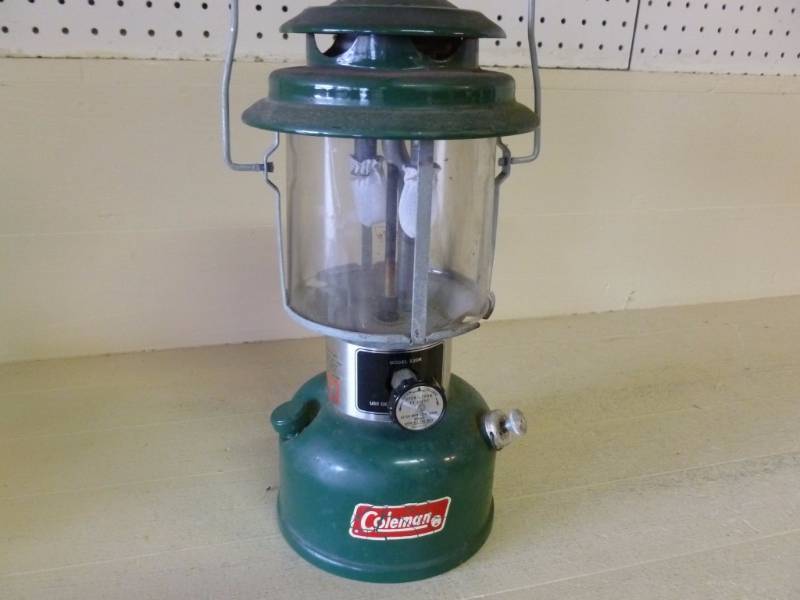 lot 105 image: Coleman Lantern