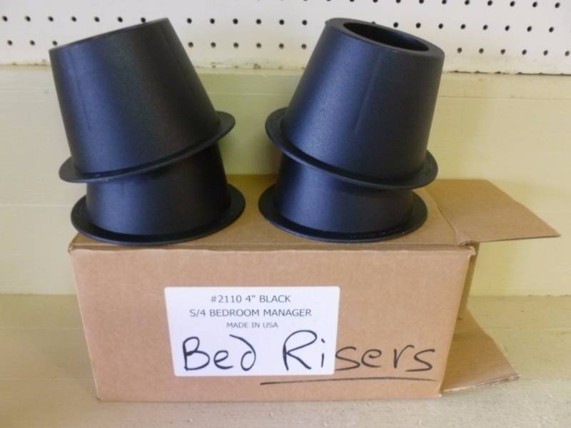 lot 111 image: Bed Risers