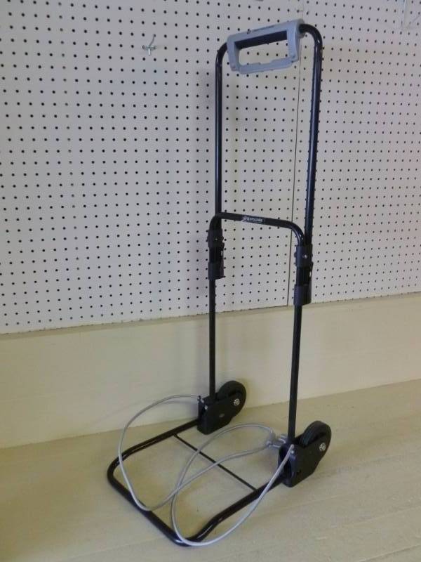 lot 112 image: Luggage Cart