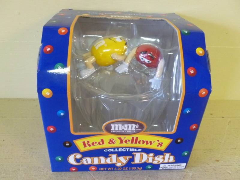 lot 119 image: Collectible M & M