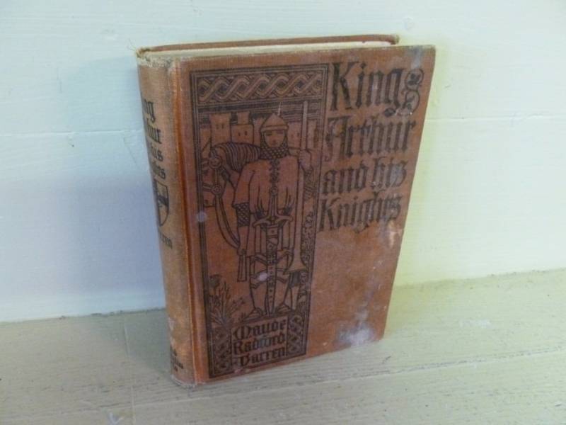 lot 127 image: Antique Book