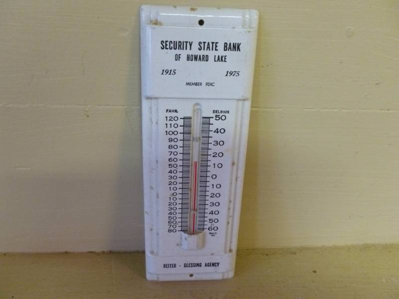 lot 131 image: Vintage Thermometer