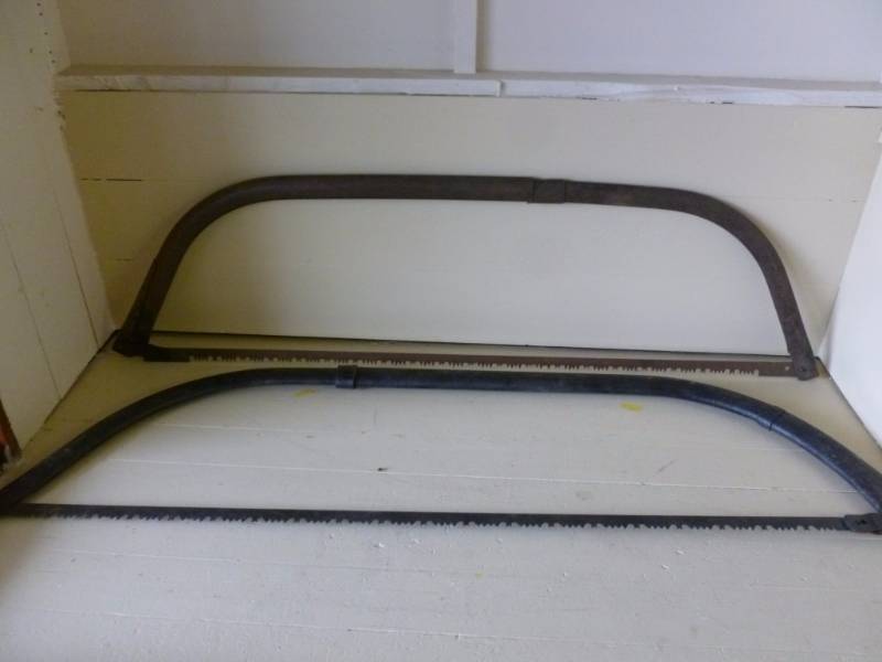 lot 140 image: Bow Saws