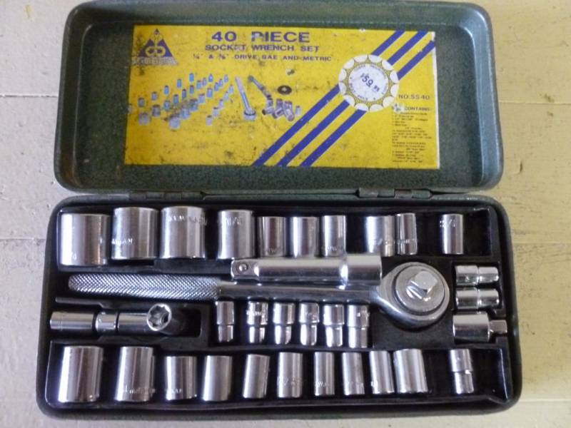 lot 151 image: Tools