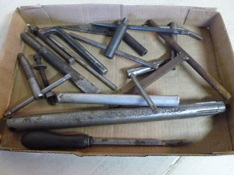 lot 166 image: Vintage Tools