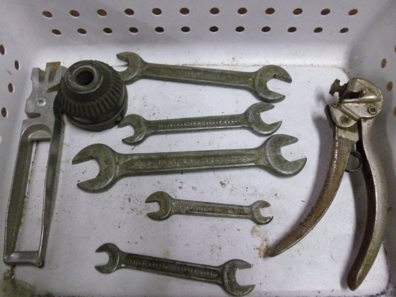 lot 215 image: Tools