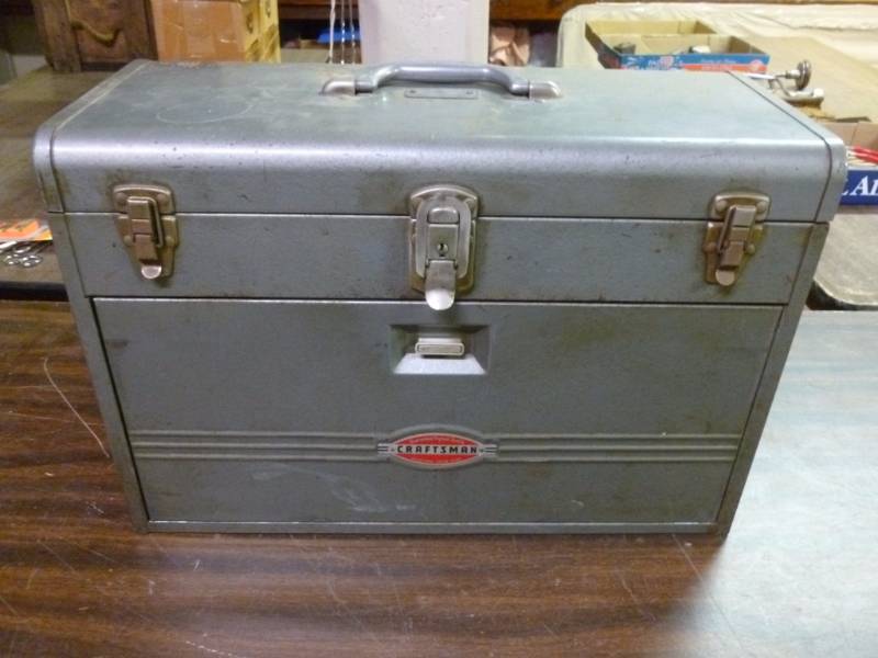 lot 235 image: Machinists Tool Box