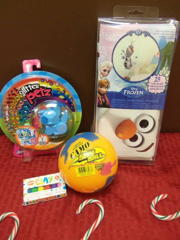lot 91 image: Stocking Stuffer Lot 1