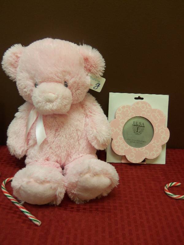 lot 105 image: Bear and Frame