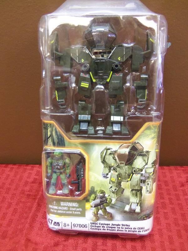 lot 121 image: Mega Blocks Halo Cyclops Jungle Strike