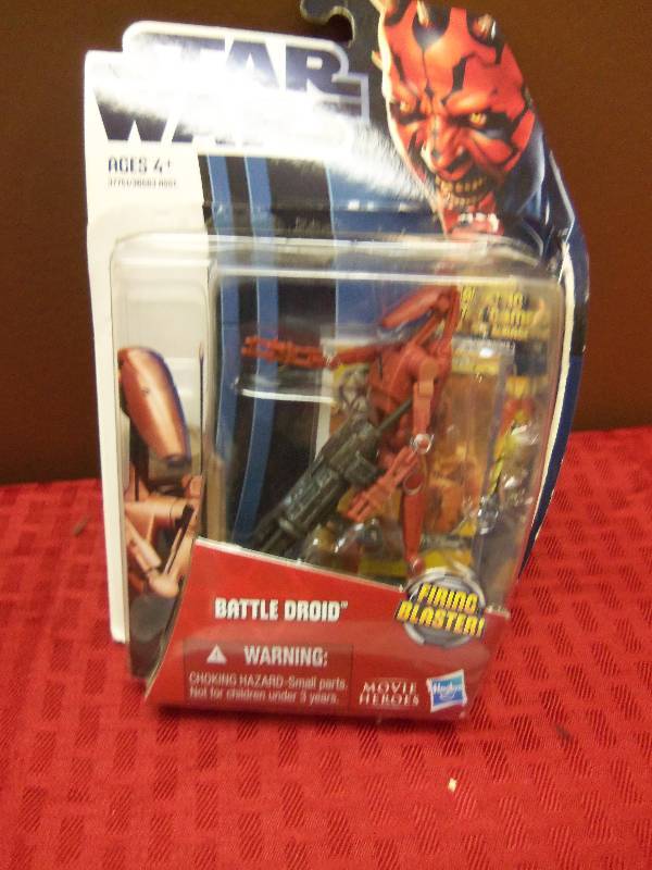lot 134 image: Star Wars Battle Droid Figurine