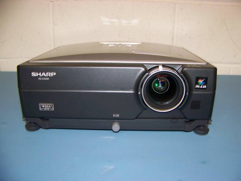 lot 19 image: Sharp, XG-C455W, LCD Projector with Remote Control and Travel Bag