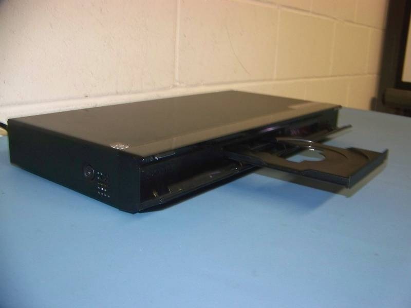 lot 51 image: Sony, Blu-Ray  DVD Player with Remote Control