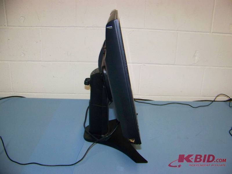 lot 61 image: Dual Computer Monitor Stand and (2) Double Sight Displays, 17 LCD Monitors