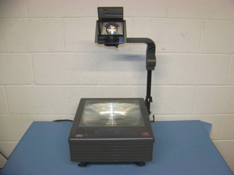lot 81 image: 3M, Overhead Projector with Dual Bulbs