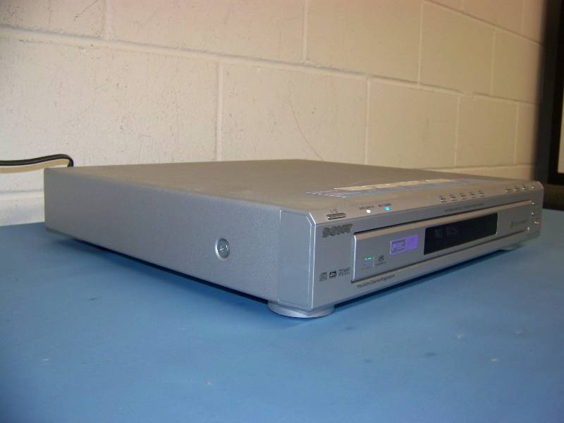 lot 52 image: Sony, 5-Disc, DVD  CD Player