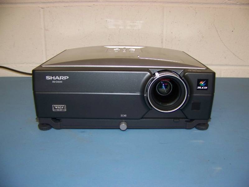 lot 25 image: Sharp, XG-C455W, LCD Projector with Remote Control and Travel Bag