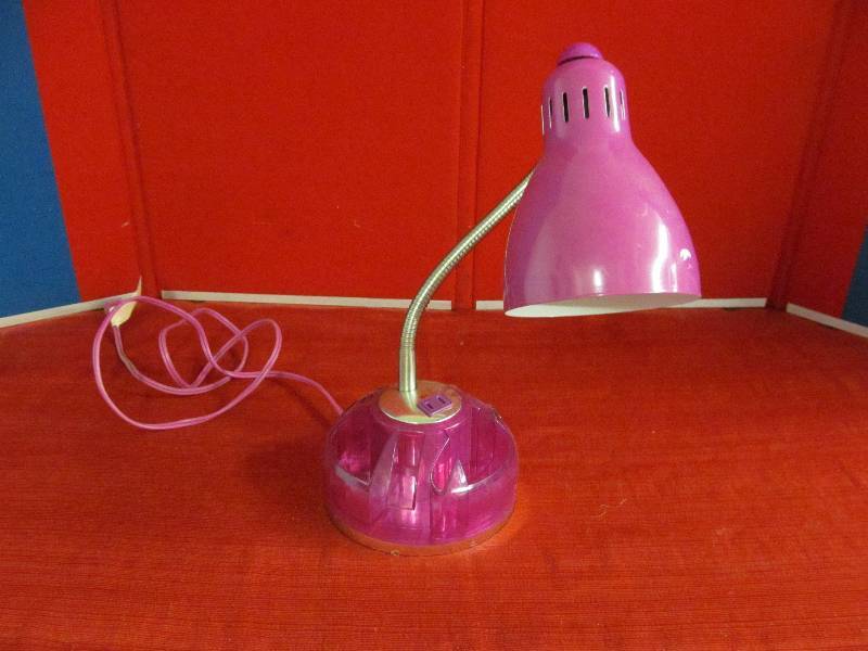 desk lamp