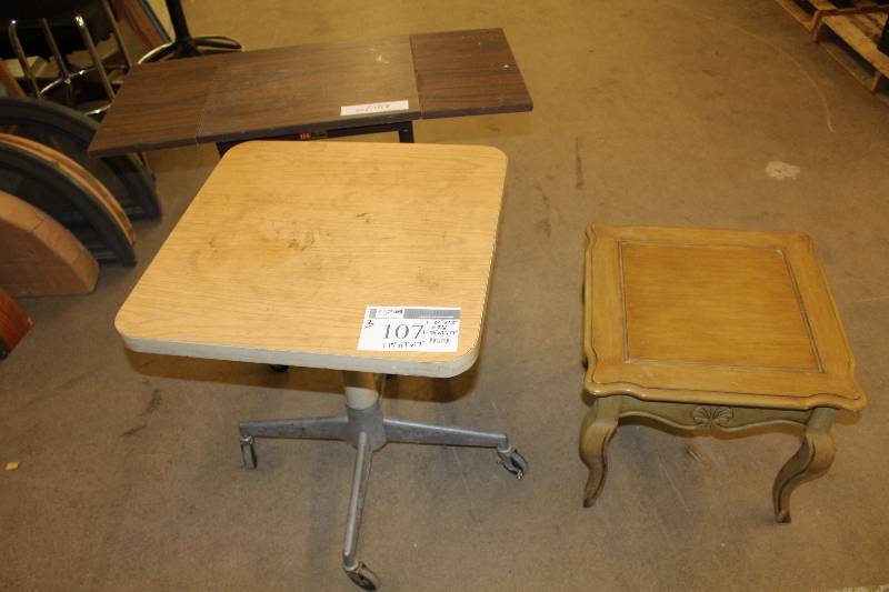 Tables (3) Includes Tables with Wheels (2)