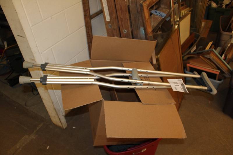 Crutches (2)