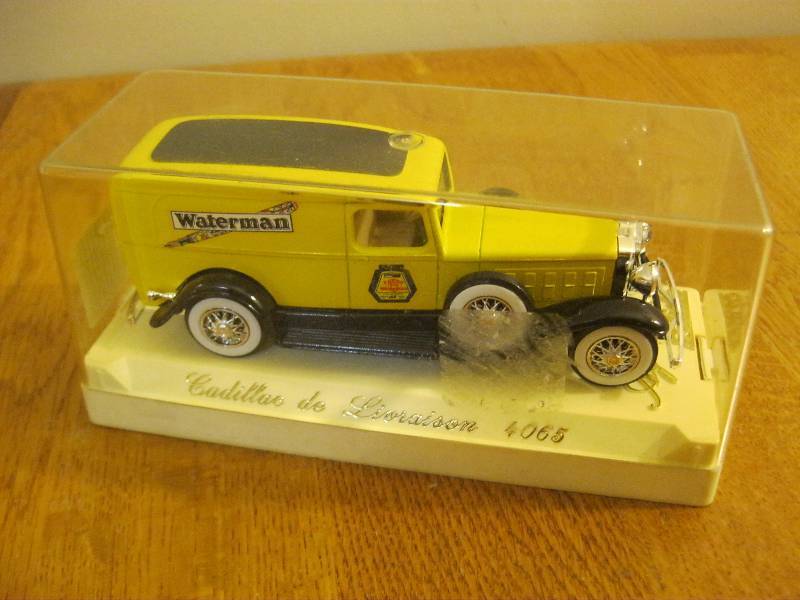 lot 7 image: Waterman Model Car