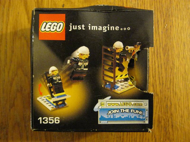 lot 11 image: Lego Studios, Wear To Box