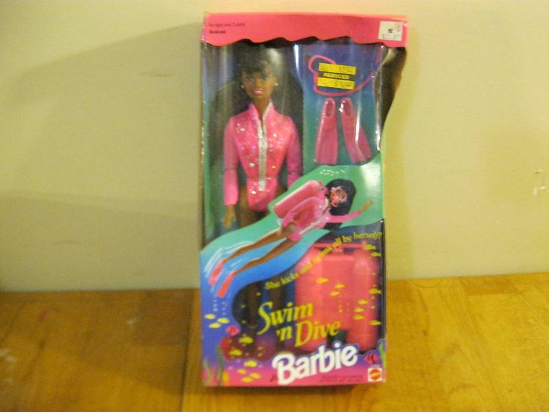 lot 13 image: Swin And Dive Barbie, Wear To Box
