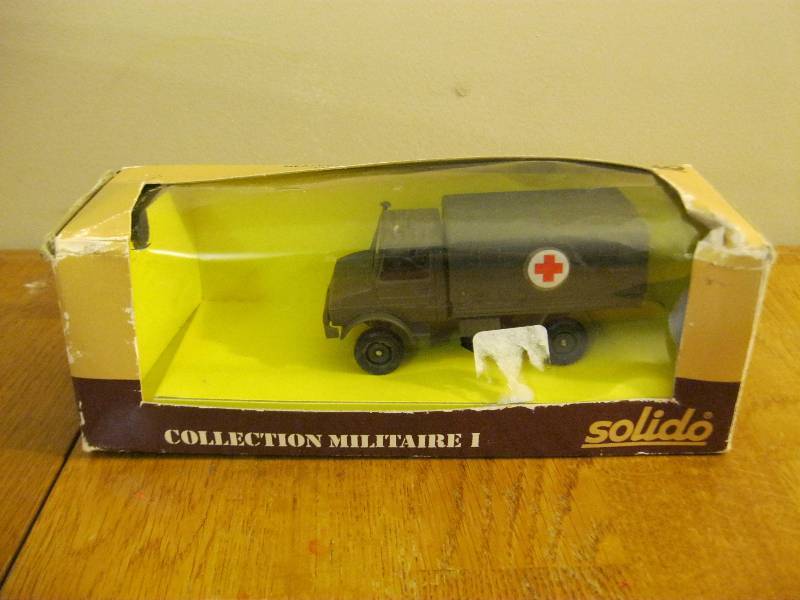 lot 44 image: Solido Amy Medical  Model Truck