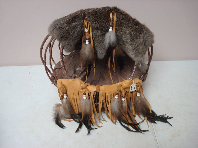 lot 69 image: Native American Paiute Basket
