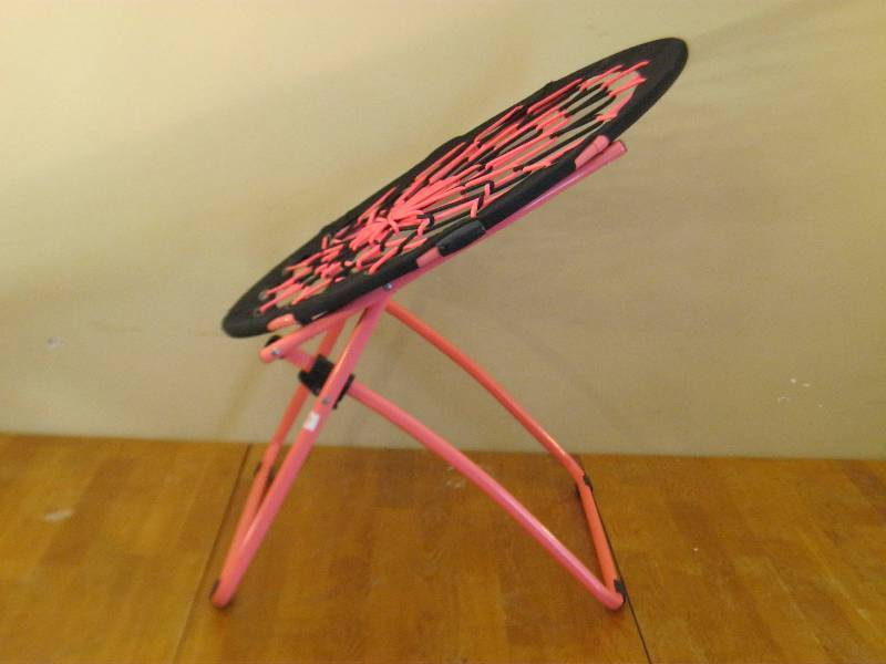 lot 78 image: Pink Bungee Chairs
