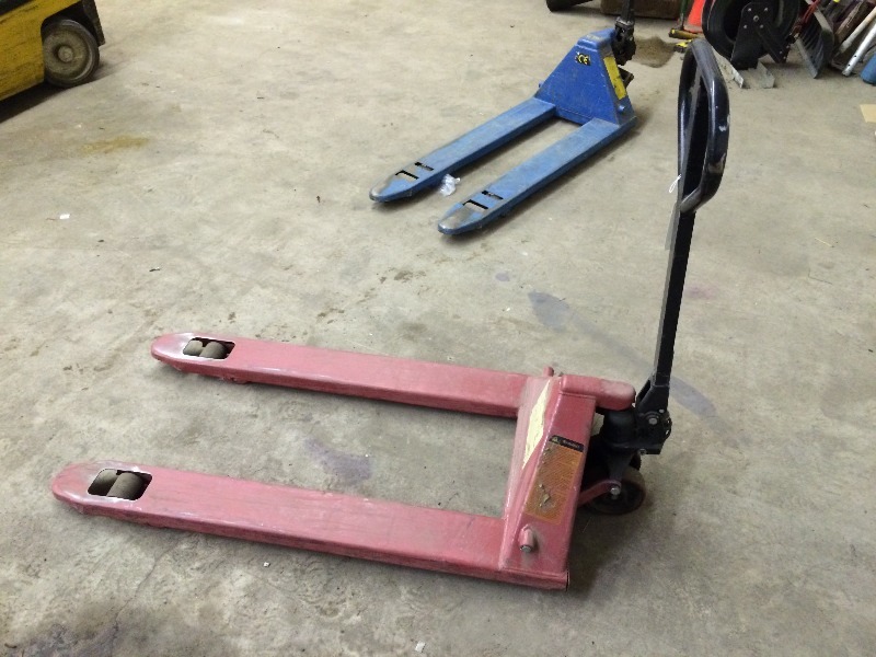 Pallet Jack - works fine