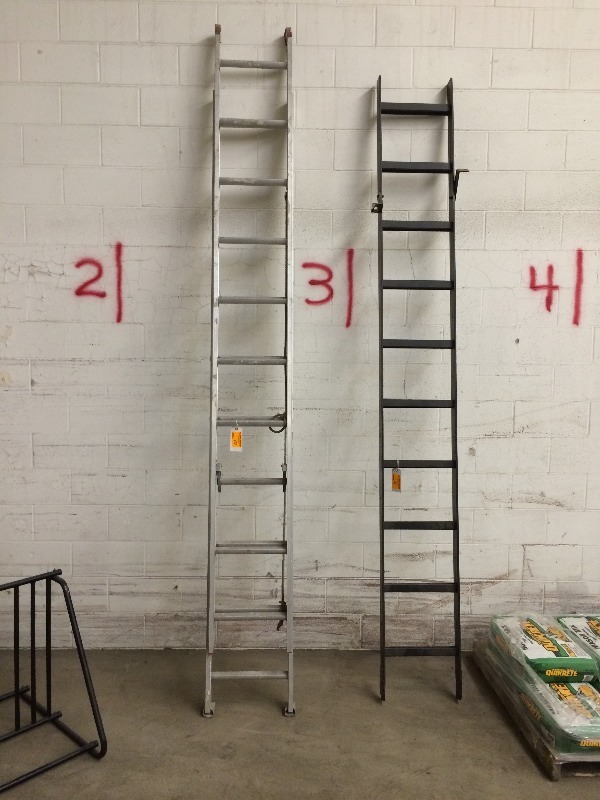 20 Aluminum Extension Ladder, believed to be of heavier duty - still in very good shape