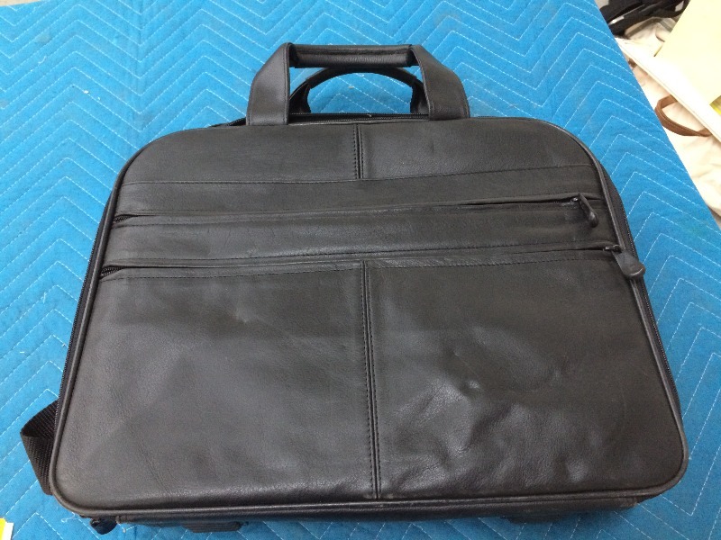 Computer Shoulder Bag   still in very nice condition