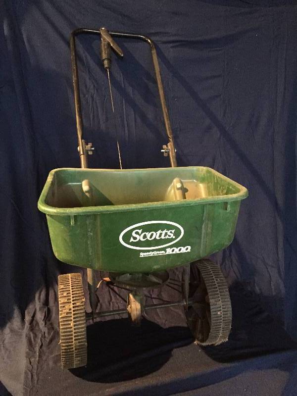 Scotts FertilizerSpeed Spreader