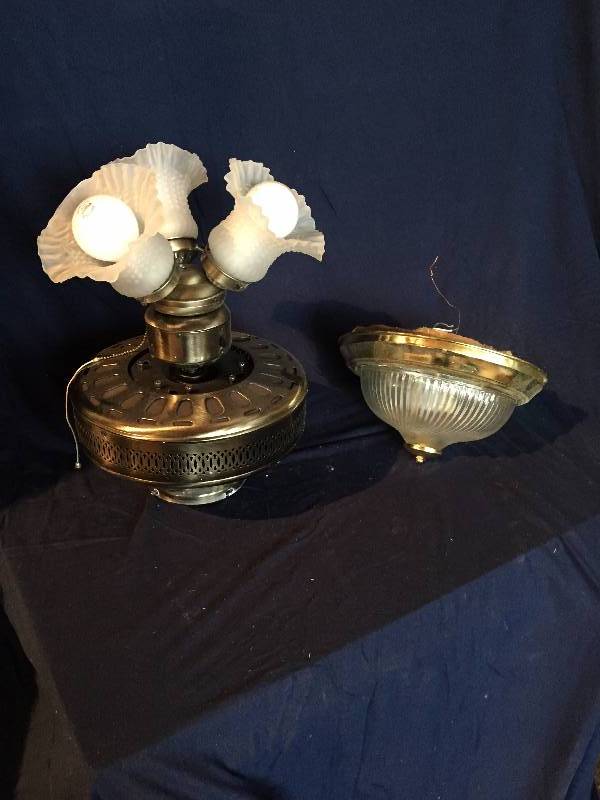 Ceiling fan w light