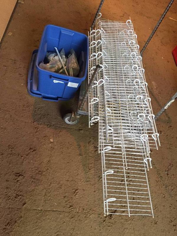 Misc Wire Shelving w Brackets