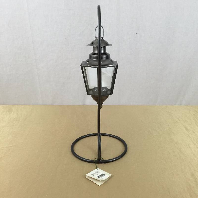 lot 4 image: New with Tags Quality Craftsmanship of Zodax Large 17 Old English Style Lantern Candleholder