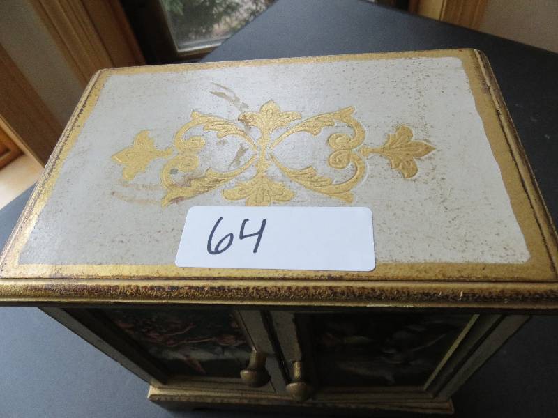 Antique jewelry music box