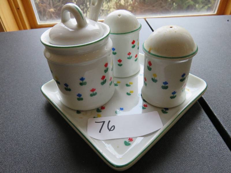 Salt and Pepper Shaker