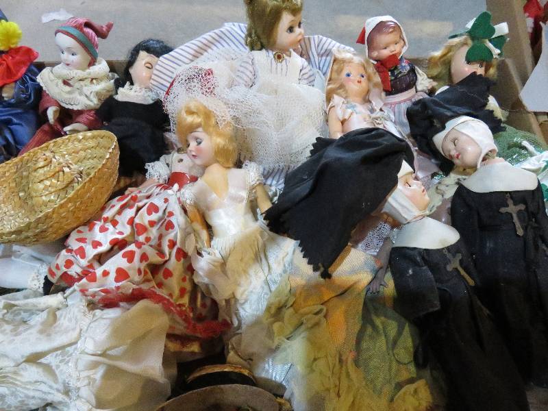 Large lot of Dolls