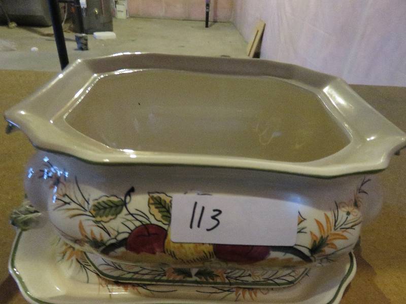 Large Gravy bowl
