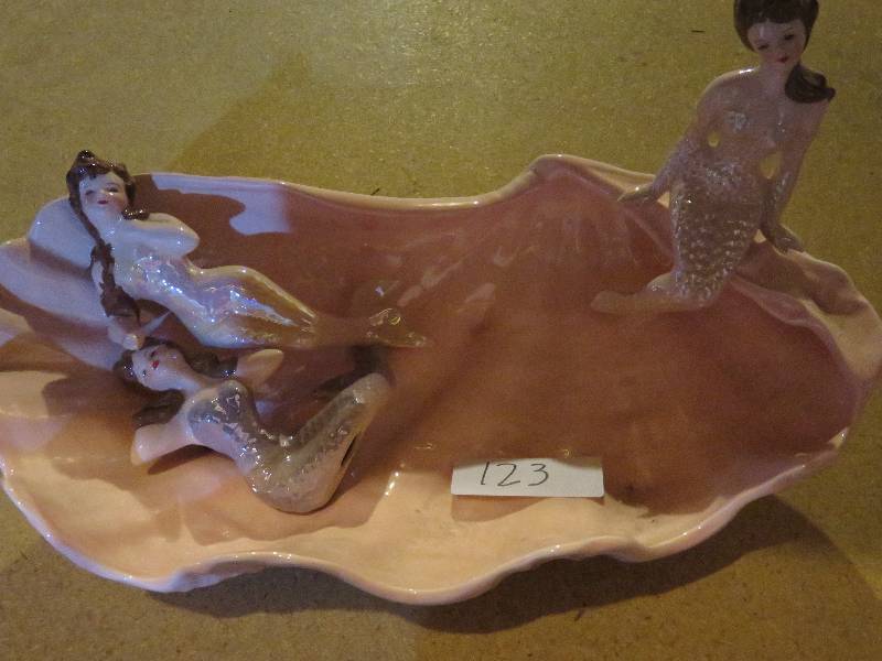 Vintage Mermaids in Shell