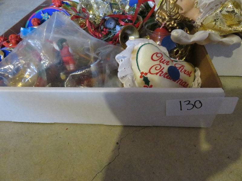 Large Christmas lot