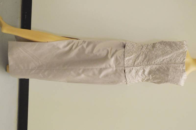 lot 31 image: Karen Miller  Grey 2 Piece Special Occasion Ensemble